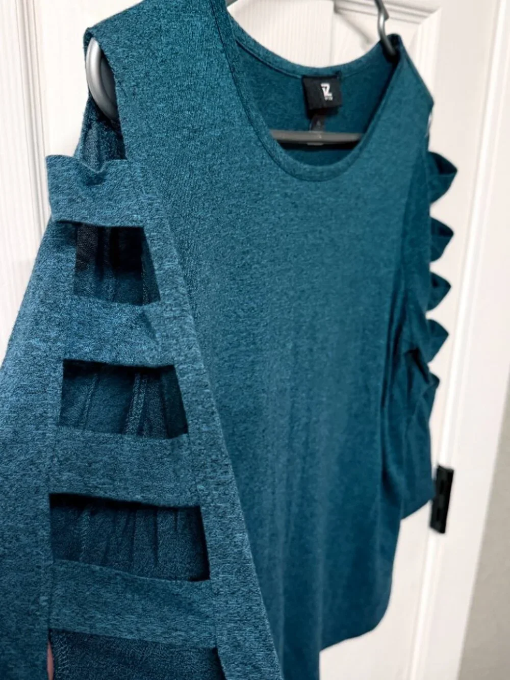 iZ Byer Teal Heather Cutout Slash Sleeve Cold Shoulder Top XXL
